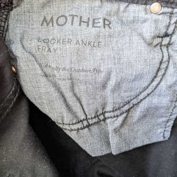 MOTHER Denim Looker Fray Hem Black Jeans 24 @O - Picture 7 of 15